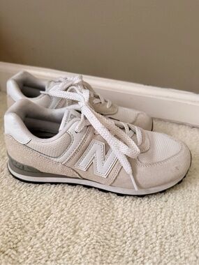 New Balance 574 Big Kid Size 3 Cream Grey White Suede Sneakers